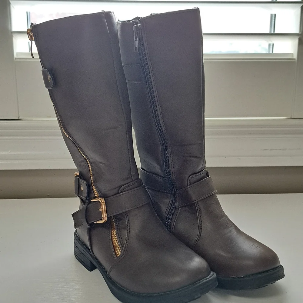Brown Knee-High Boots with Gold Accents - Picture 2 of 7